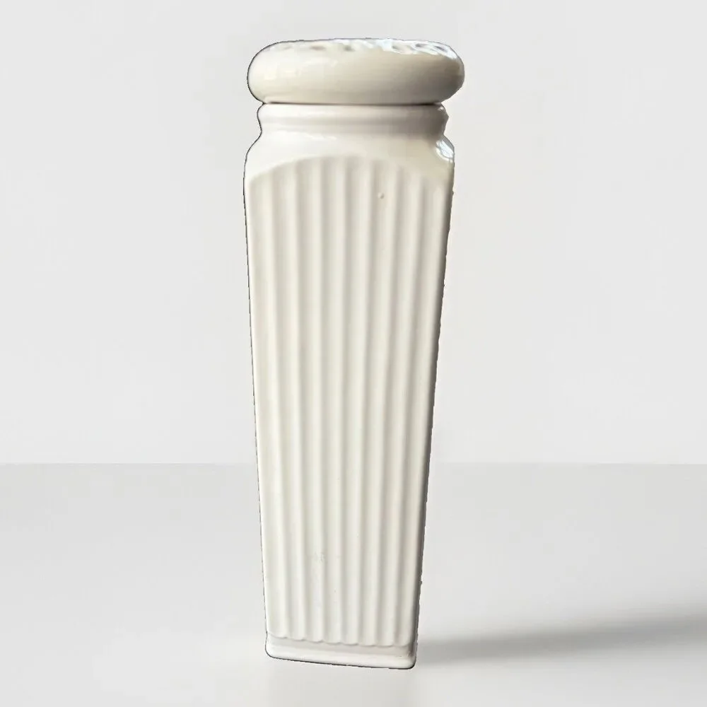 THL White Ceramic Spaghetti Canister Farmhouse Ribbed Jar Bronze Label Lace Lid